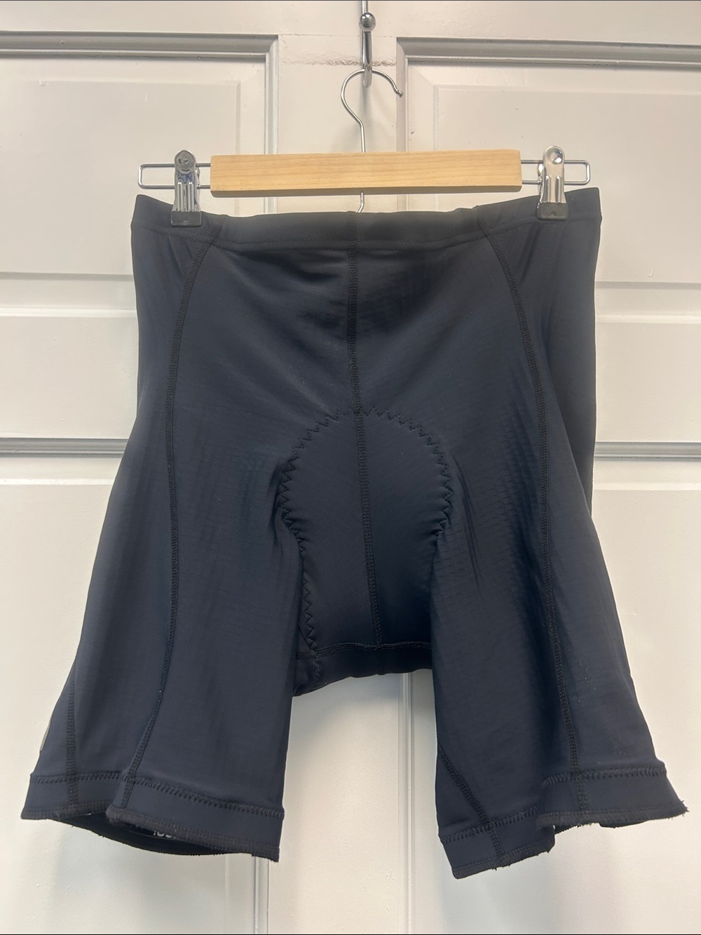 Sugoi Black Cycling Shorts with Red Chamois Pad Size XL